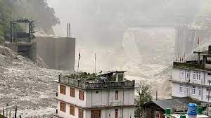 सिक्किम : बाढ़ में मरने वालों की संख्या बढ़कर हुई 33, लापता लोगों की तलाश के लिए अभियान तेज, देश - दुनिया, सिक्कम »